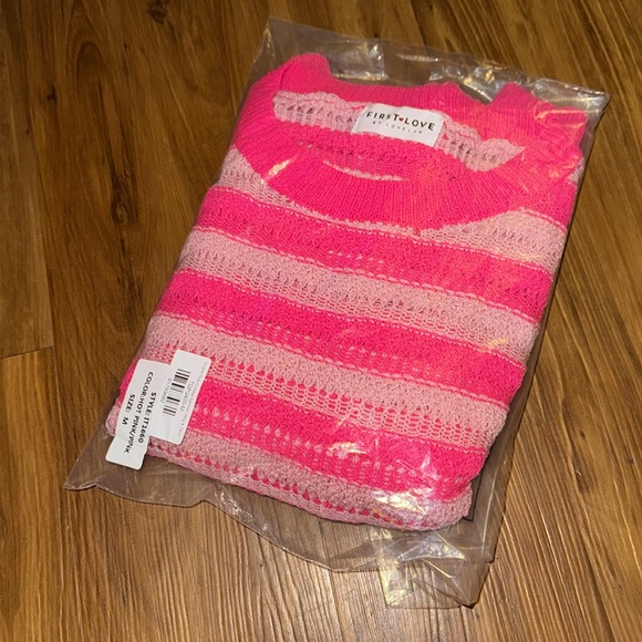 ☃️BOGO50%☃️ 🆕🩷FIRST LOVE: Striped Pink Crochet Sweater MEDIUM - Picture 5 of 5